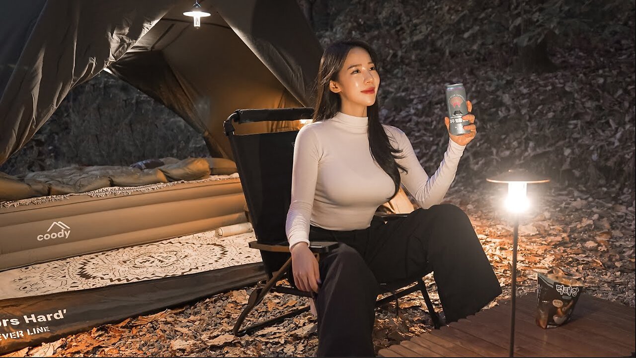 🍂Relaxing SOLO Camping at the end of Fall, When Fallen Leaves