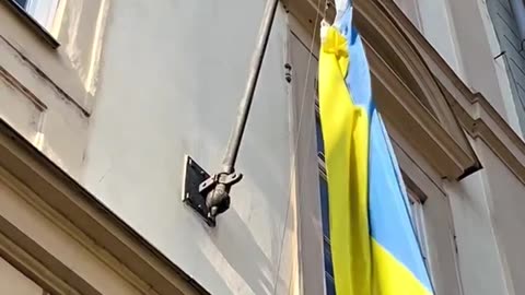 🇨🇿👊🇺🇦 The new speaker of the Czech parliament removed the Ukrainian flag