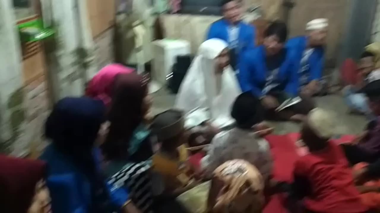 Evening Qur’an Class: Teaching the Basics to Village Kids