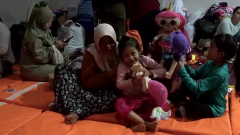 Survivors recount terrifying moments of deadly landslide in Indonesia