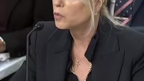 Pam Bondi TURNS THE TABLES on Dick Durbin over Epstein flight logs