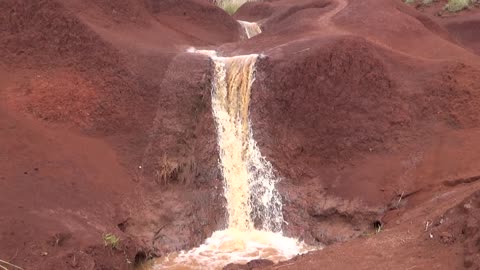 Waimea, HI — Red Dirt Waterfall