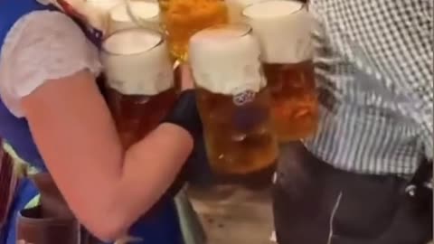 World’s Fastest Beer Server SHOCKS Oktoberfest Crowd!