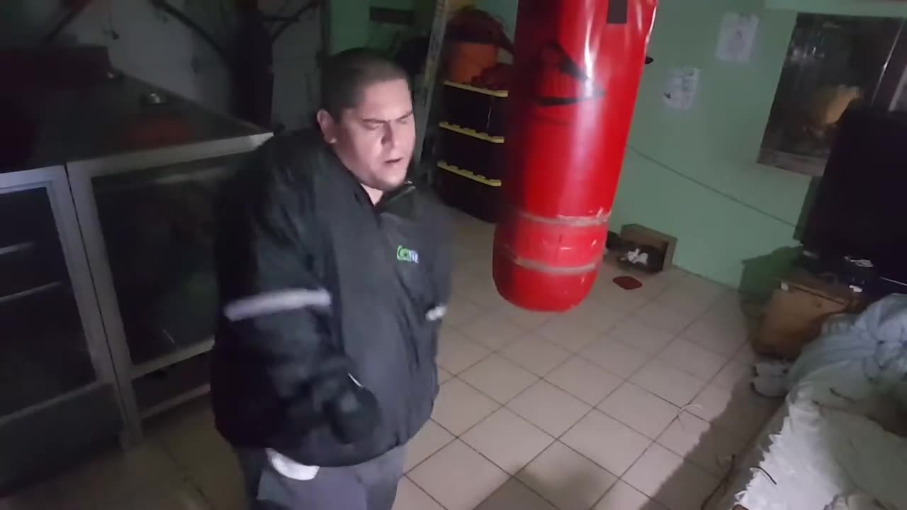 My Big Ass Trying To Workout 5 Part 1 : A Little Of Mutiny And A Little Mambo (June 26, 2017)