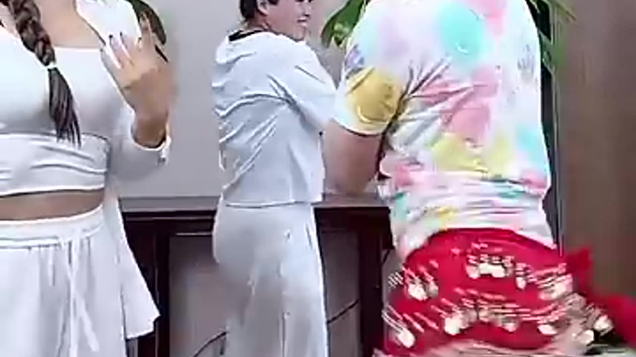 Comedy dance