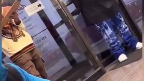 Man gets angry because illegal aliens getting healthcare before him at clinic