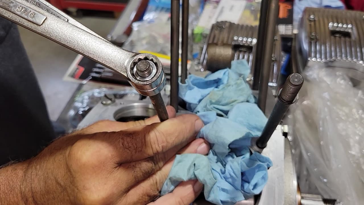 1984 - 1991 Harley Davidson Evolution engine rebuild Part 2, The bottom end, it gets more involved