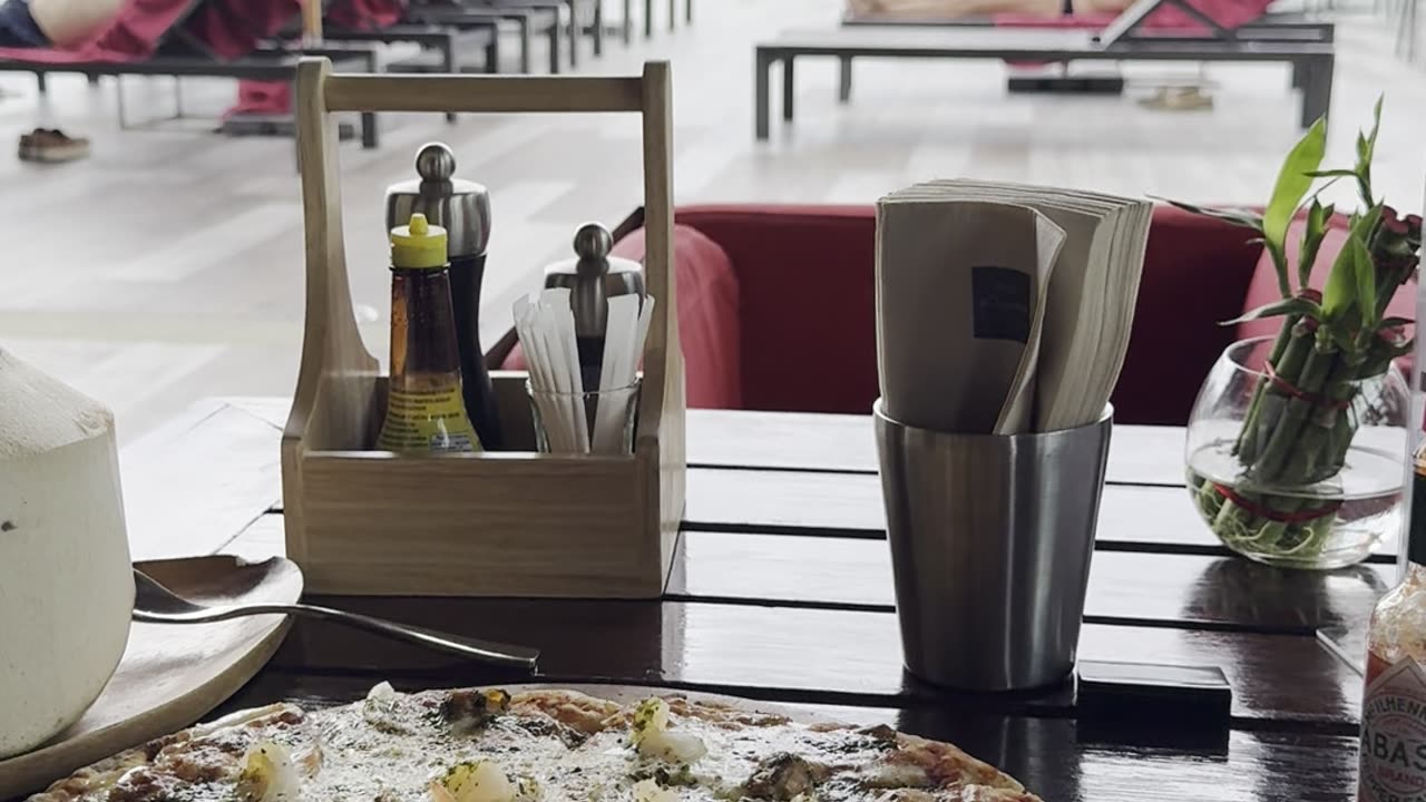 pizza in bangkok today