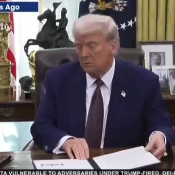 Trump INSTANTLY Shuts Up CNN's Kaitlan Collins