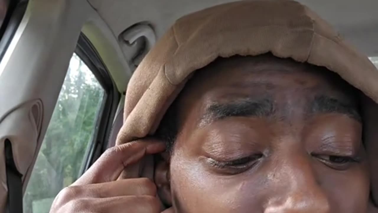 How to SURVIVE or DEFEAT A REPTILAIN in BATTLE