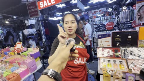 Beautiful Thai Girl Opens Up About Love & Dating in Bangkok
