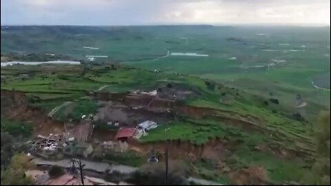 Massive landslide in Sicily Italy 🇮🇹