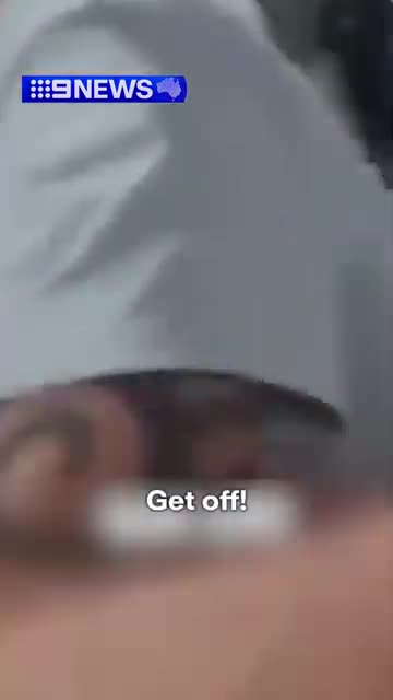 Brawl at "family friendly" event in Sydney.mp4