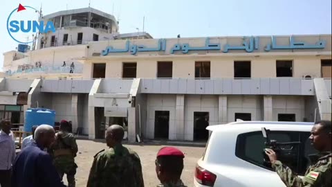 Al-Burhan visits Khartoum Airport and affirms the determination to eliminate the rebellion