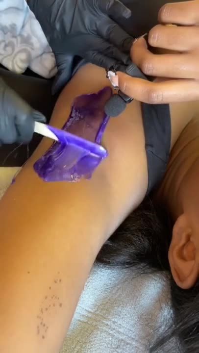 @lashedbyleasia Underarm Waxing with Sexy Smooth Purple Seduction Hard Wax | Gentle & Vegan Wax