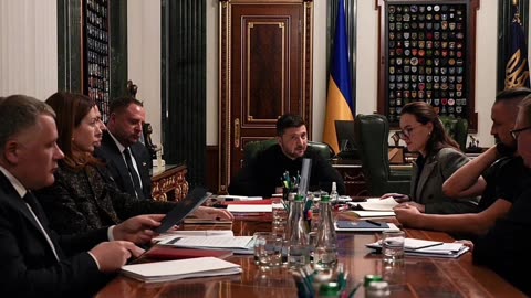 Ξεκαρδιστήτε,δεν απέμεινε τιποτάλλο στην Ευρώπη #Φάτνη διχως προσωπα!#LNG_usa#putin_modi_xi_jinping