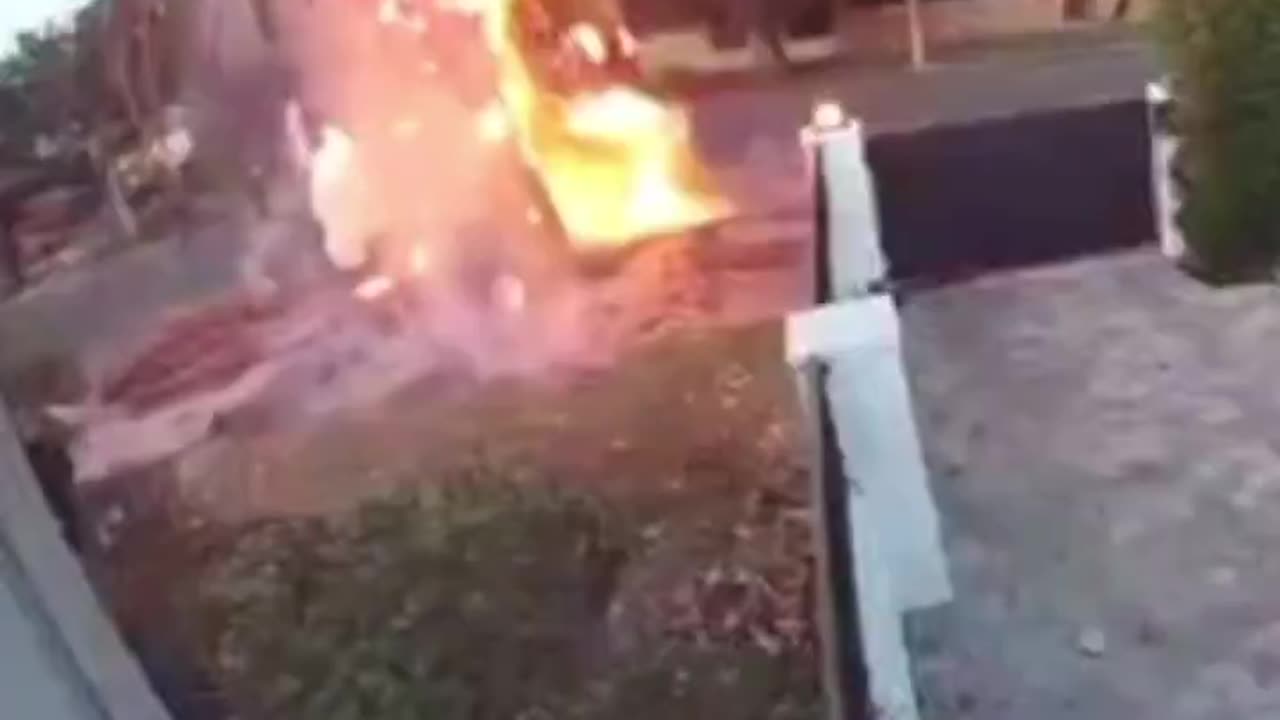 Video of a man lighting a fire near Melrose, California this morning.