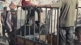 Northen Gaza families return to ruined homes after ceasefire