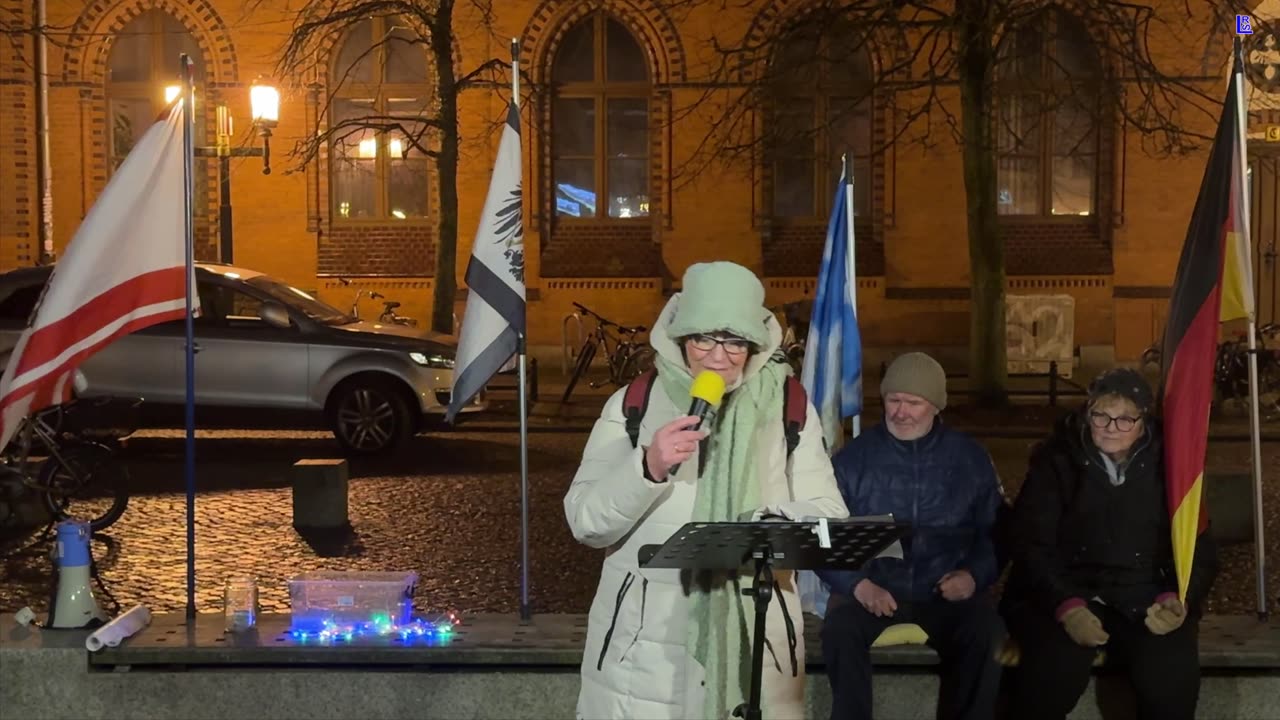 Greifswald - Angelika spricht auf der heutigen Demo 27-01-2025