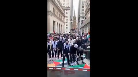Welcome to America - In front of the Trump Building NYC 27 Sep 25
