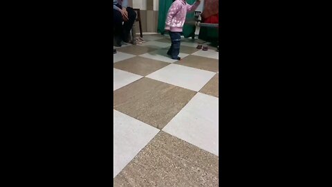 ਪਿਆਰੀ ਕੁੜੀ ਡਾਂਸ ਪ੍ਰਦਰਸ਼ਨ cute girl dance performance