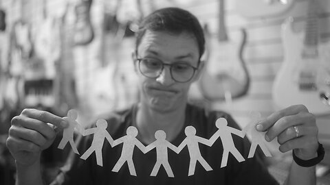 O Pessoa-Madura e o Pessoa-de-Papel