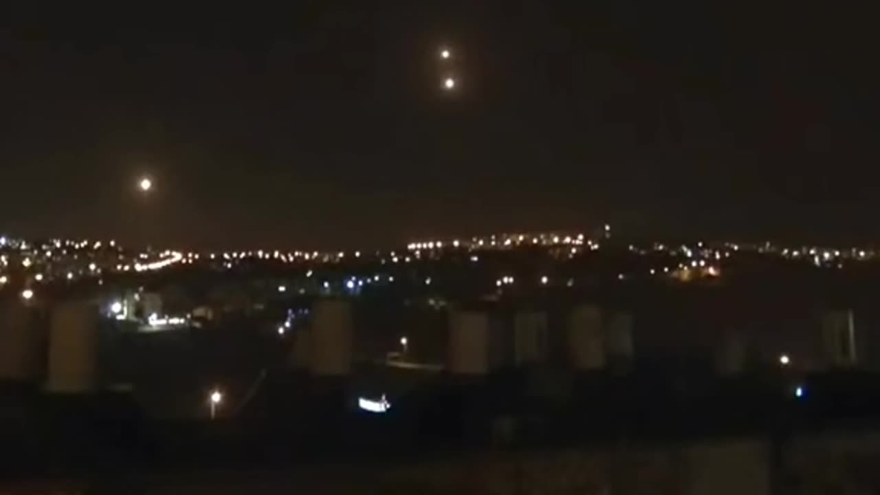 🛸👽 Na Danom Rolike Zapisatele Stikovku Dvuh Nlo, Chto Vyzvalo Yaarkuiu Vsio. | TheTruthAbove