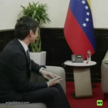 Maduro recibe al embajador de China en Caracas