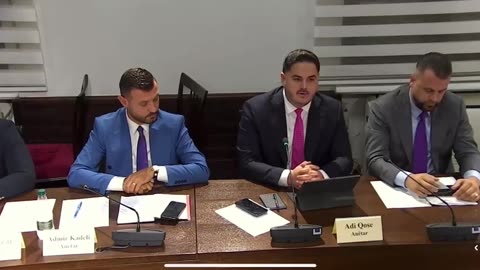 Deputeti i PS, Adi Qose kërkon mbështetje për familjet e reja