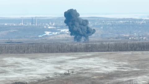 Incredible Footage of Russian Su25 Attack Jet Shot Down Over Toretsk