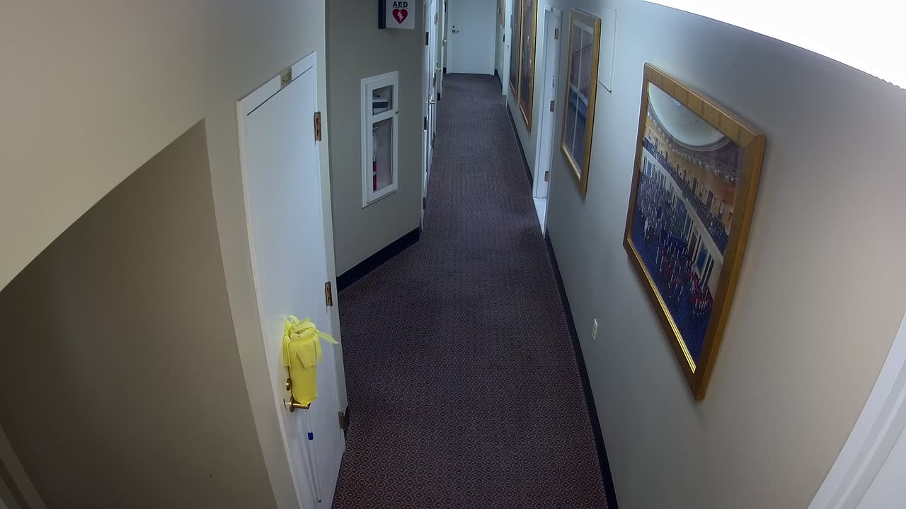 0400USCS04CorridornearS424B_2021-01-06_05h40min00s307ms.mp4