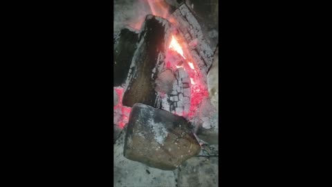HOW DID YOUR ICE MELT ( MINE SLOWLY IN A FIRE