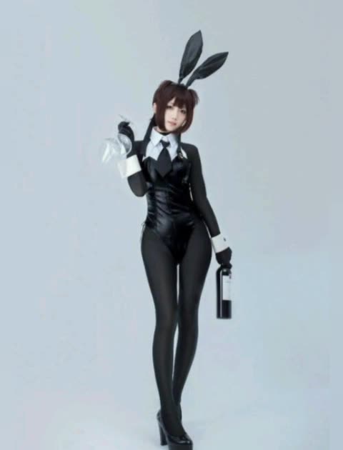 SEXY BUNNIES!!! 🤩😛😘