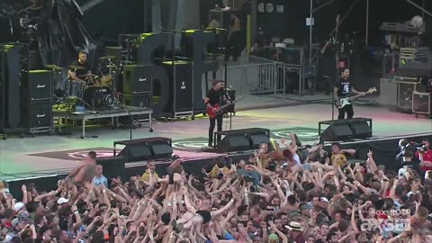 Help Is on the Way - Rise Against (live)