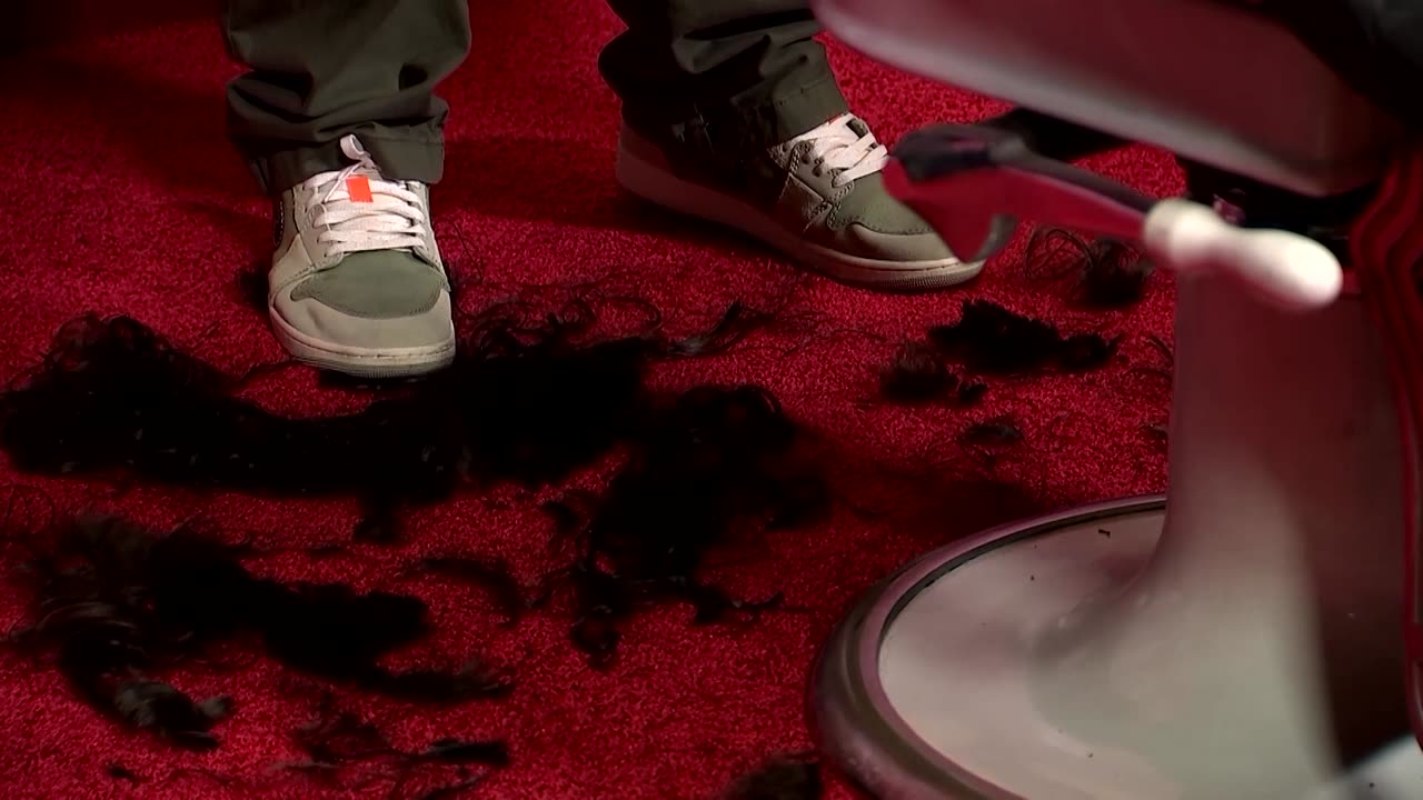 Bald-only screening has fans shaving heads for Emma Stone's 'Bugonia'