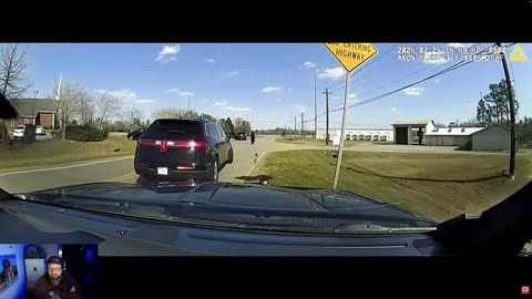 Mom Flees Police With 2 Kids