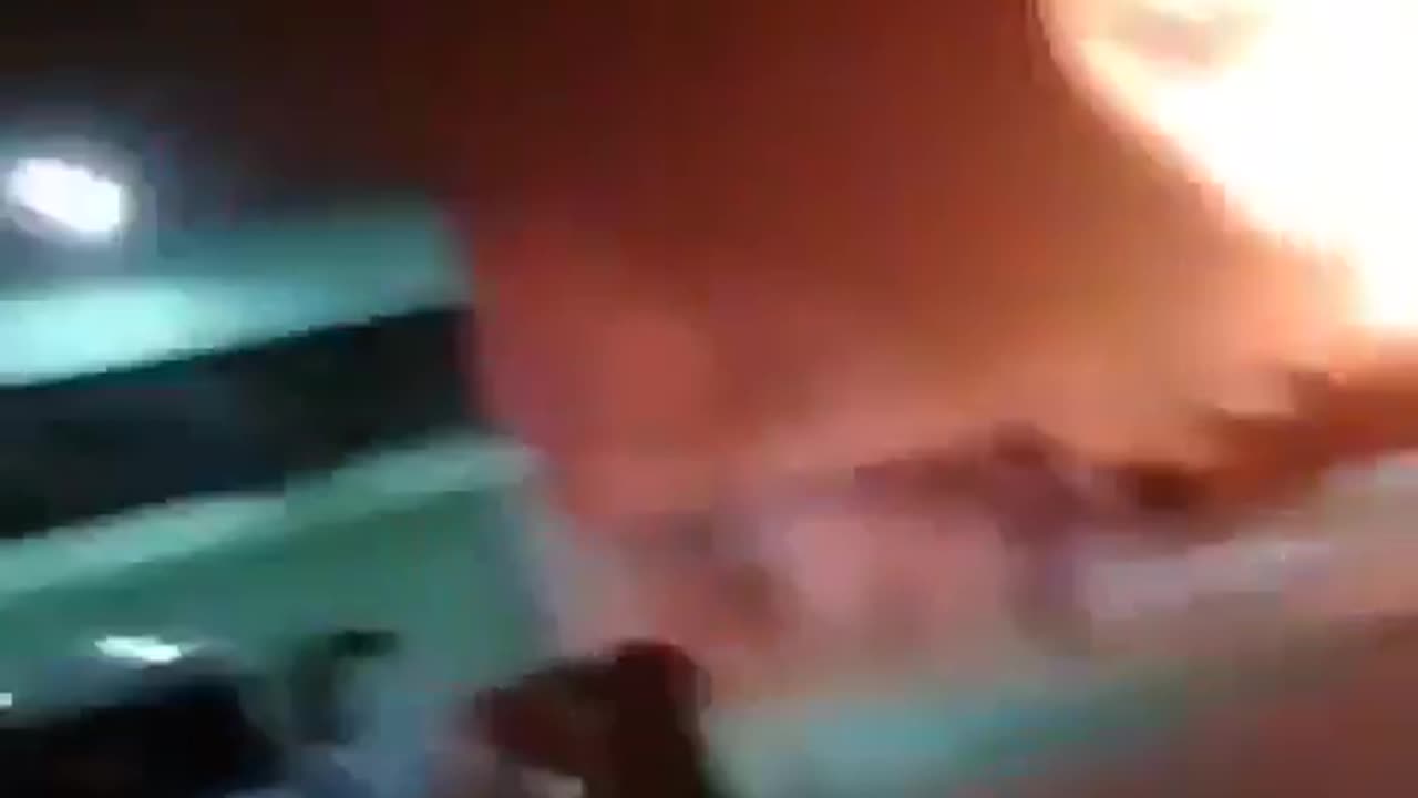 Massive explosion in a chemical plant in Ezeiza, outskirts of Buenos Aires, Argentina