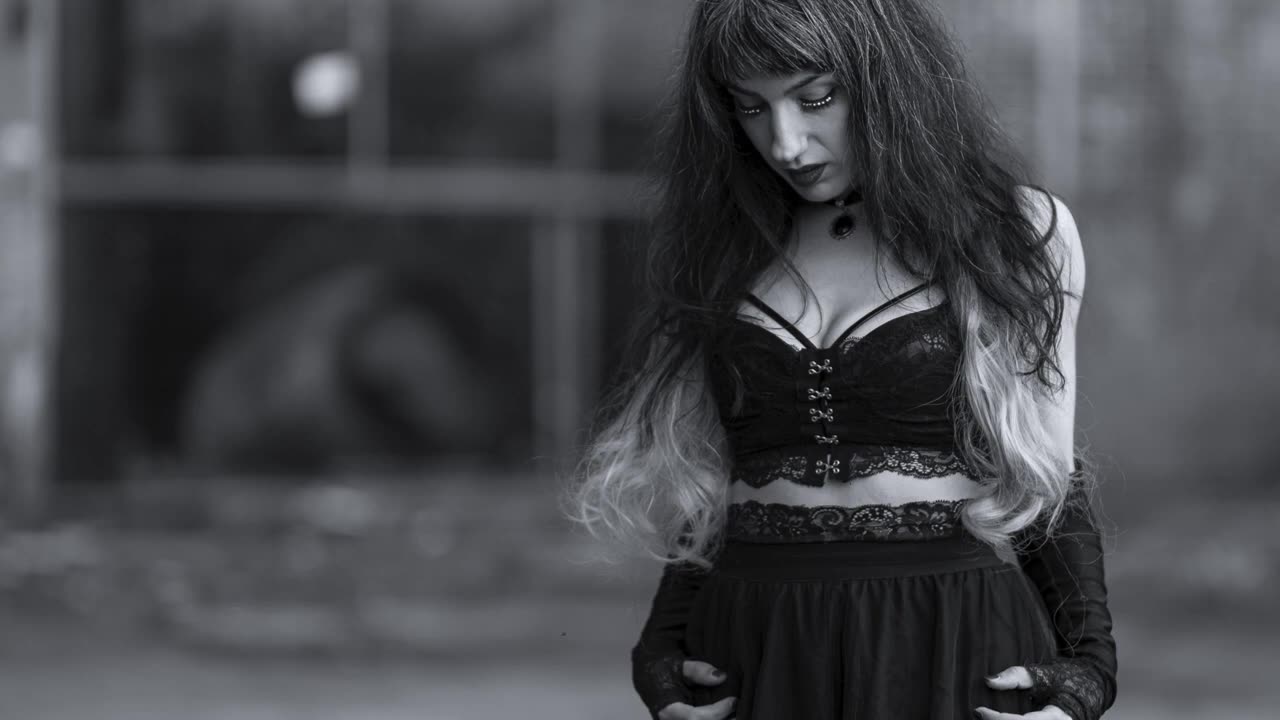 Lured by a Killer | Mary Singer | Original Song