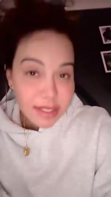 #chiquisrivera Es muy decepcionante que artistas No han subido Nada de los #losangeles,