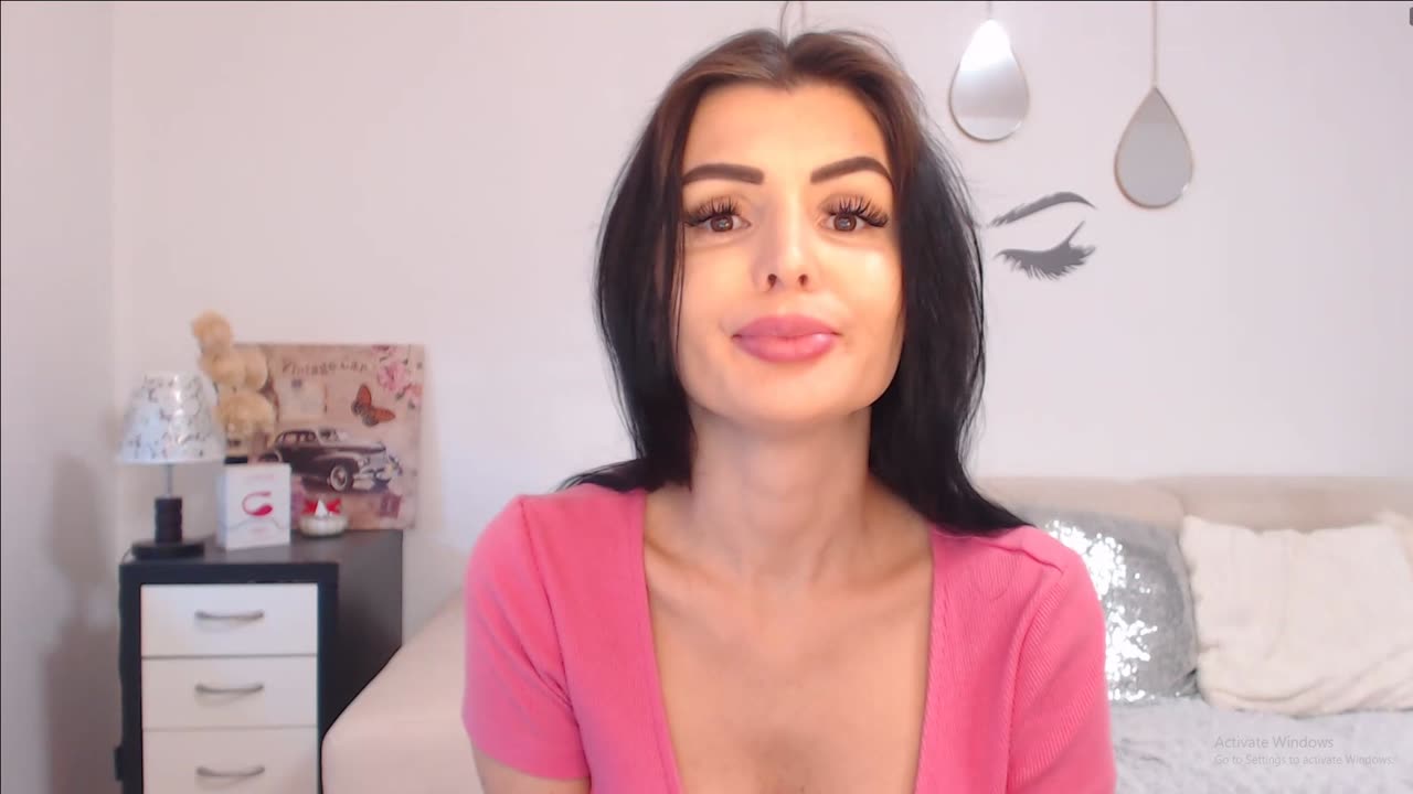 Living in the moment with nothing but good energy 🌸