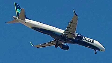Airbus A321NEO PS-LBM coming from Guarulhos,Airbus A320 PR-MYJ from Belém,Embraer 195 PR-AXU Recife