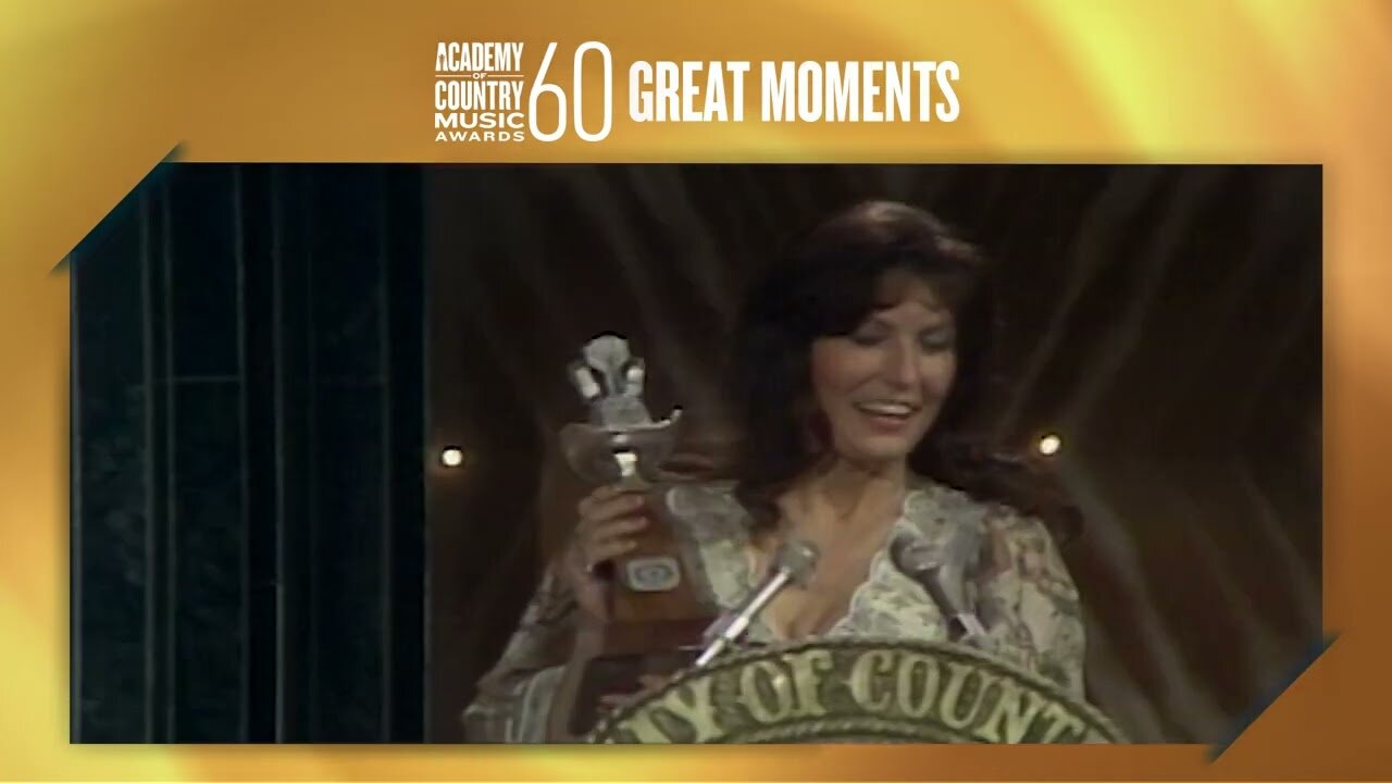 60 Great Moments, Loretta Lynn wins ACM Entertainer of the Year, 1976