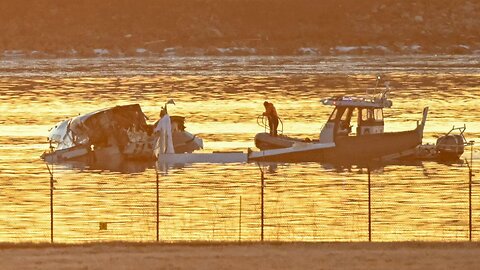 No survivors expected after midair collision between passenger jet and Army helicopter