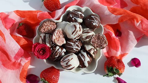 Valentine’s Day Strawberry Chocolates (Easy No-Bake Treat). Only 5 Ingredients!
