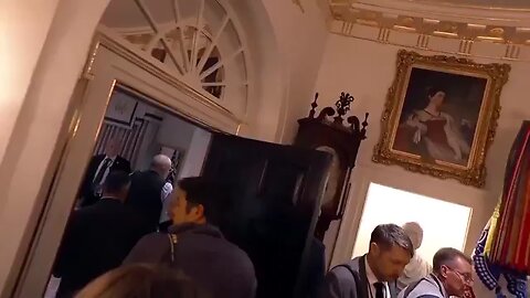 😳 Is that Trump LOSING IT over Senators blocking his admin picks?