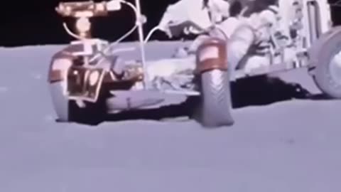 It's 2025 and people still believe we went to the moon! 🤭