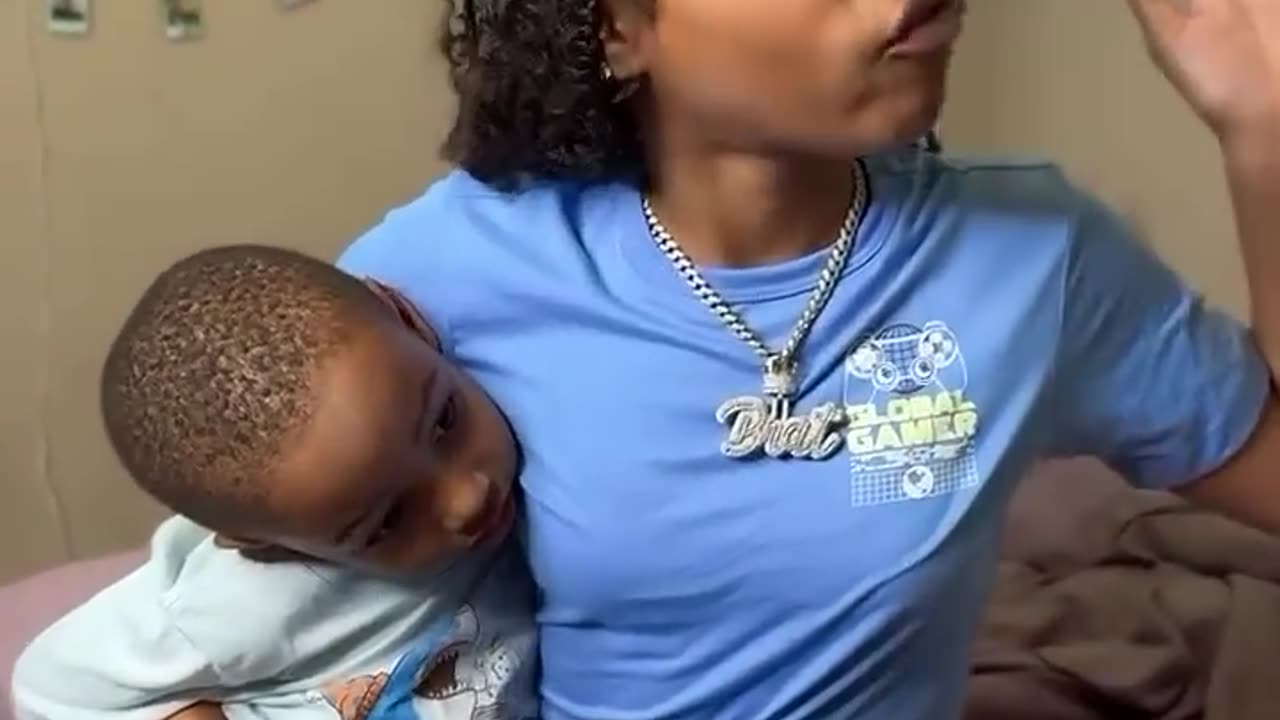Viral Siblings fight !!