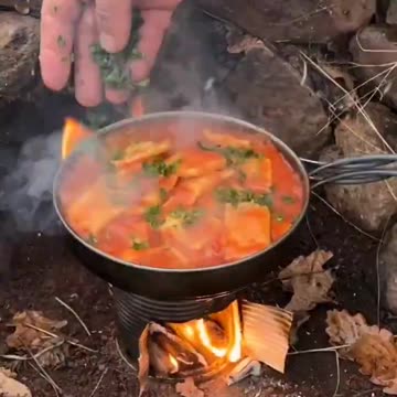 👍🏻 DIY rocket stove for the last stand...