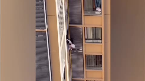 Guangzhou Mistress Evades Lover's Wife