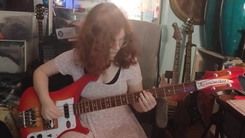 Stepping Out/Joe Jackson bass play along by Cara